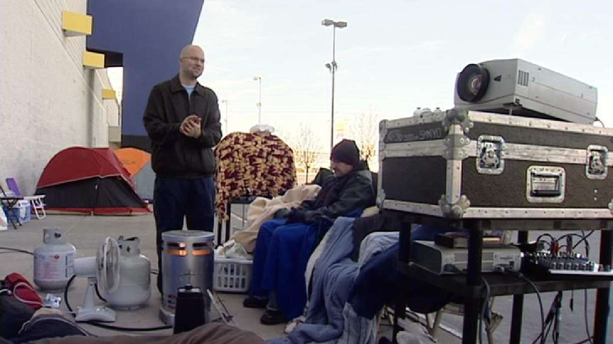 Extreme Shoppers Ready for ‘Black Friday'