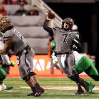 Stock report: Big TV ratings, a Broyles shutout, the impact of early losses