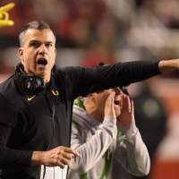 Pac-12 bowl projections: Oregon's loss cost the conference more than a playoff berth