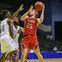Runnin' Utes edge out Tulsa 72-58 to win Sunshine Slam tournament; Carlson MVP