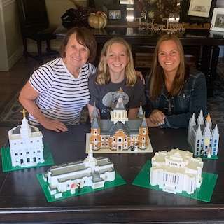 Candy and family from Utah with five models