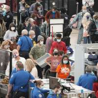 Holiday travel numbers show departures and returns about the same