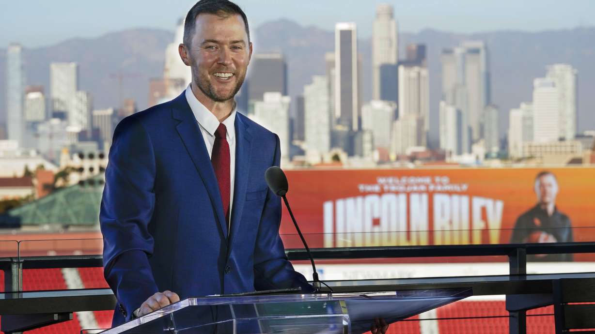 With the LA schools in good hands, the Pac-12 enters era of opportunity in the money makers