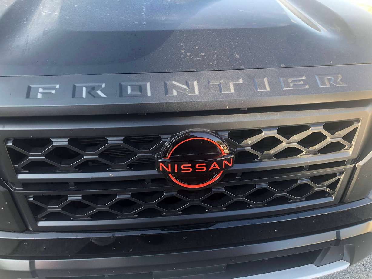 Test Drive: Thinking about a mid-size truck? The newly revamped Nissan Frontier should be on your list