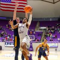 Wildcats force 28 turnovers against Northern Arizona en route to 7th straight win
