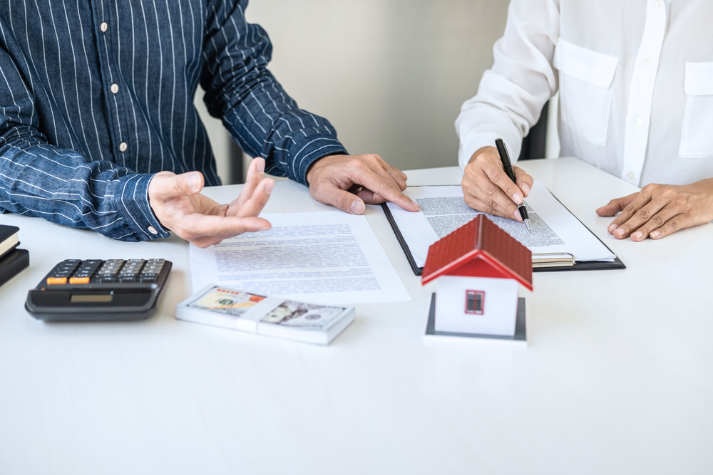Is investing in real estate one of your 2022 goals? If so, we should chat!