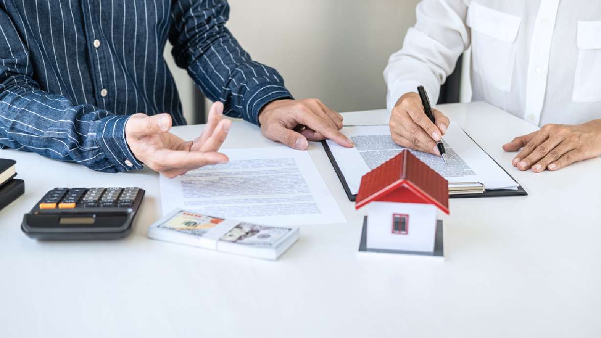 Is investing in real estate one of your 2022 goals? If so, we should chat!