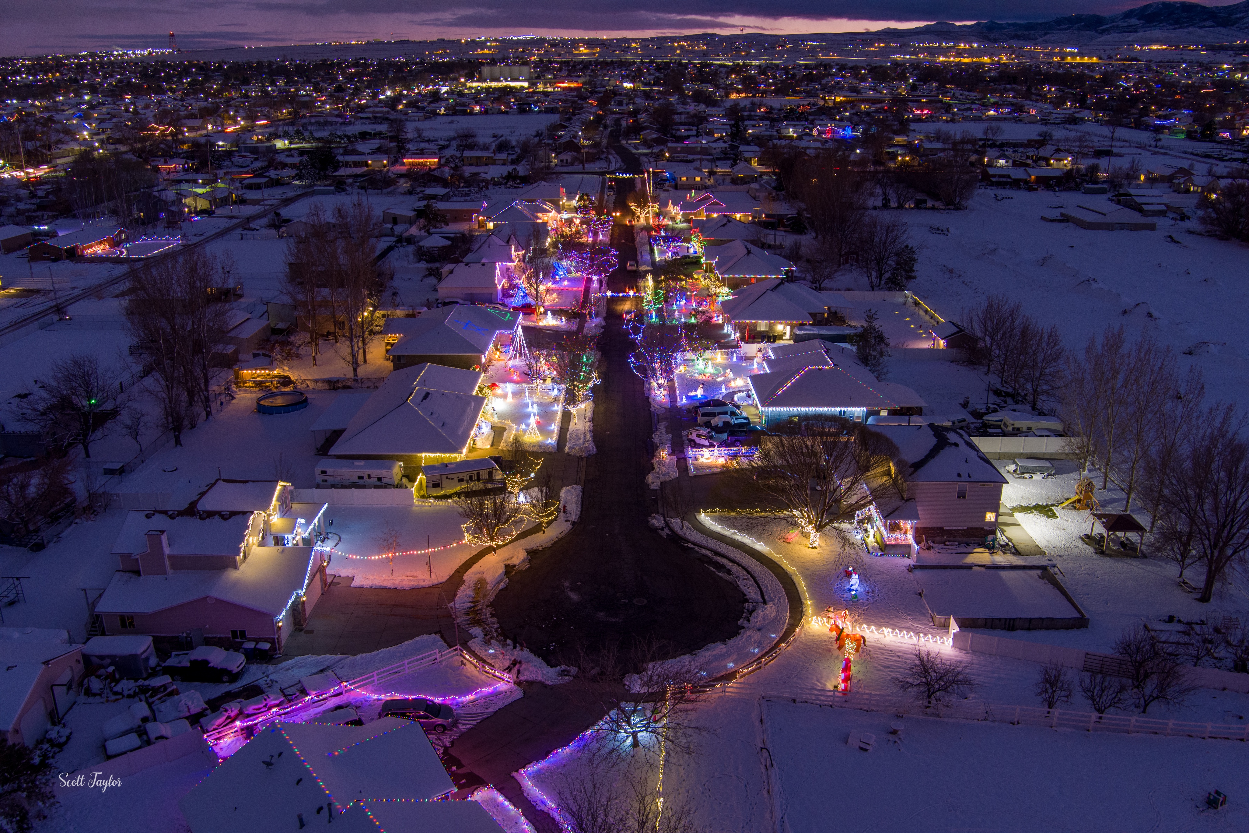 Map: Your 2021 guide to seeing holiday lights across Utah this year