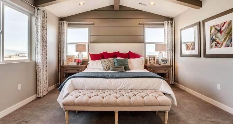 Is buying or selling your home during the holidays a good idea?