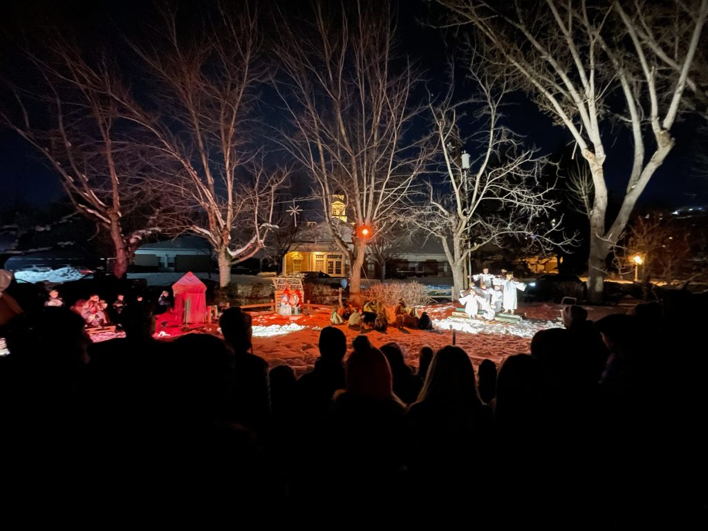 Family nativity pageant draws crowds for 33 years