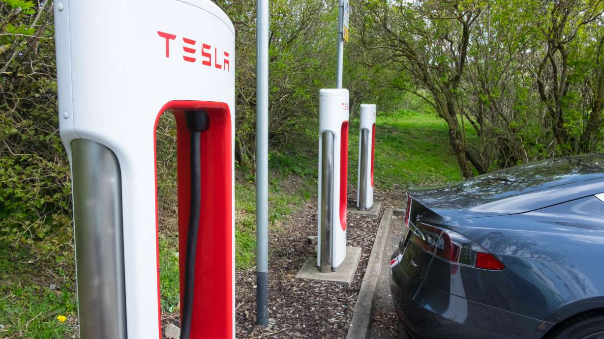 More than 475,000 Tesla cars have been recalled due to technical defects that may increase the risk of accidents.