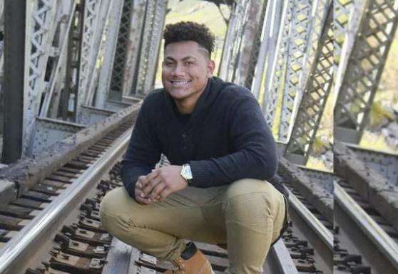 Englandsienna Pauulu, 22