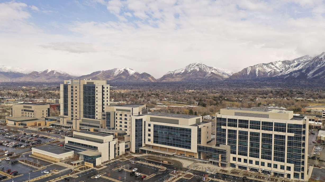 Researchers at Intermountain Healthcare in Utah published a study on Wednesday showing an improved method for treating pneumonia in emergency rooms that the system says has reduced mortality by 38%.