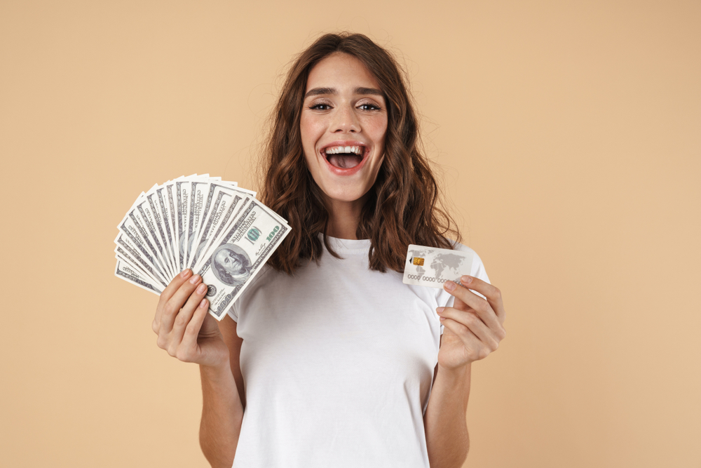 Credit union offering teens incentives to start saving money