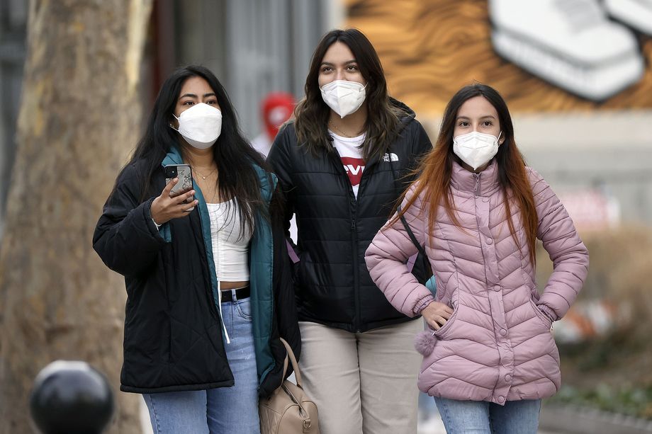 Dayana Bottger, Ana Polar and Kiessy Dominguez wear masks while walking through downtown Salt Lake City on Friday. A mask mandate goes into effect for Salt Lake County on Jan. 8 in response to a surge in omicron COVID-19 cases.