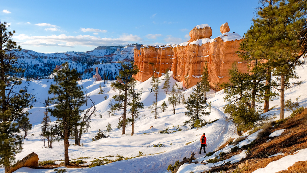 5 of Utah's most breathtaking family-friendly winter hikes