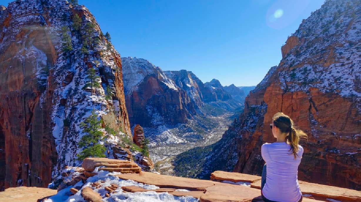 5 of Utah's most breathtaking family-friendly winter hikes