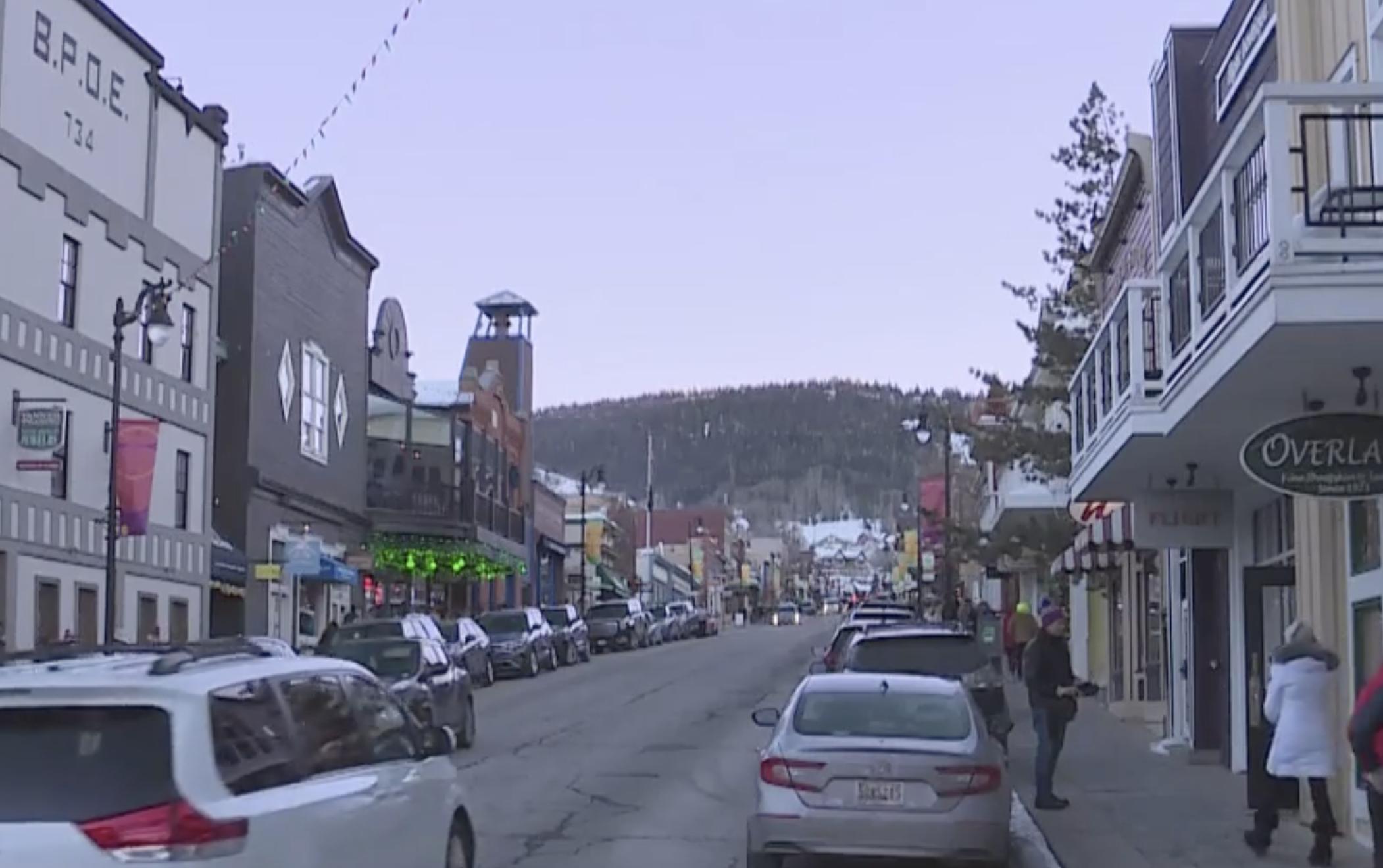 Algunos turistas aún aprovechan al máximo su viaje a Utah cuando el Festival de Cine de Sundance se pone en línea Algunos turistas aún aprovechan al máximo su viaje a Utah cuando el Festival de Cine de Sundance se pone en línea