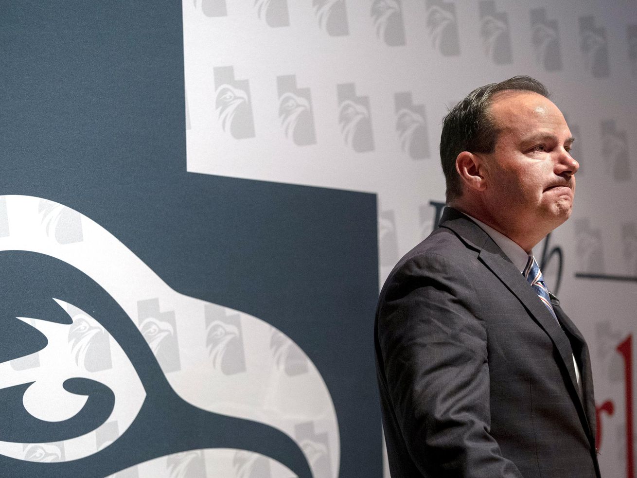 Does low approval rating make Utah Sen. Mike Lee vulnerable in the 2022 election?