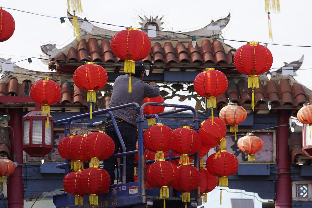 Lawmakers urge making Lunar New Year a federal holiday : NPR