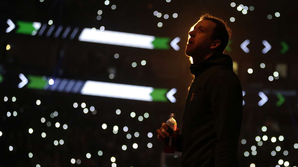 Utah Jazz's Joe Ingles is determined to play again after tearing his ACL.