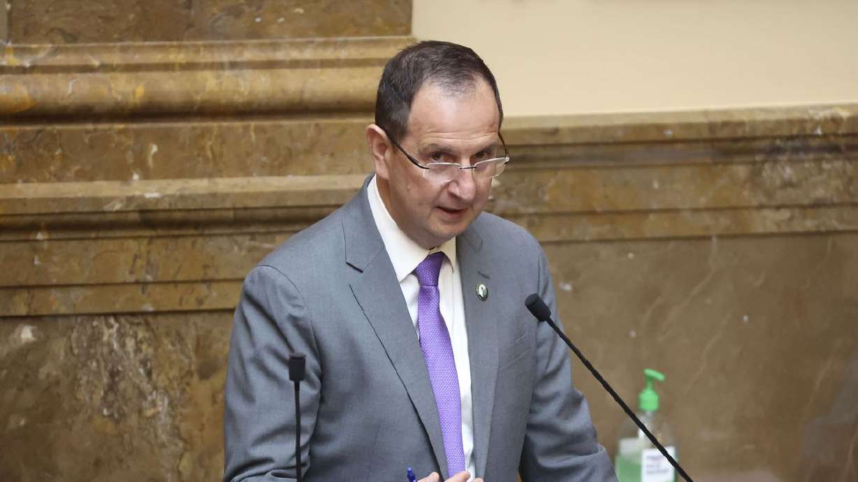 Rep. Norm Thurston, R-Provo, talks about HB217,
Telephone Solicitations Amendments, which he is sponsoring, in the
House chamber at the Capitol in Salt Lake City on Thursday.