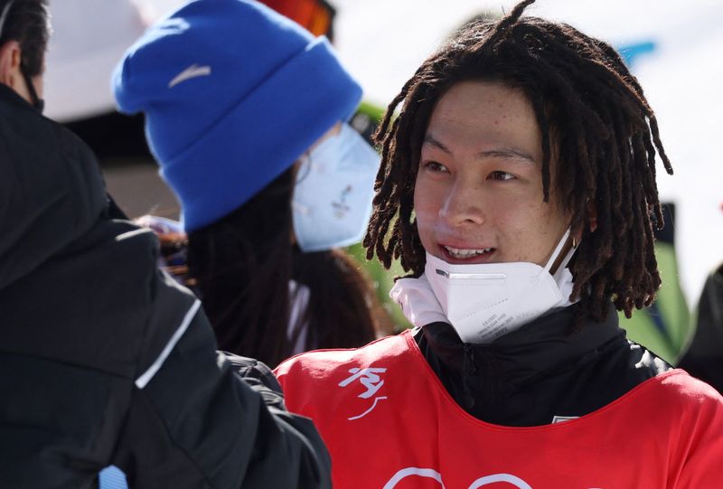 Hirano wins Olympic halfpipe gold