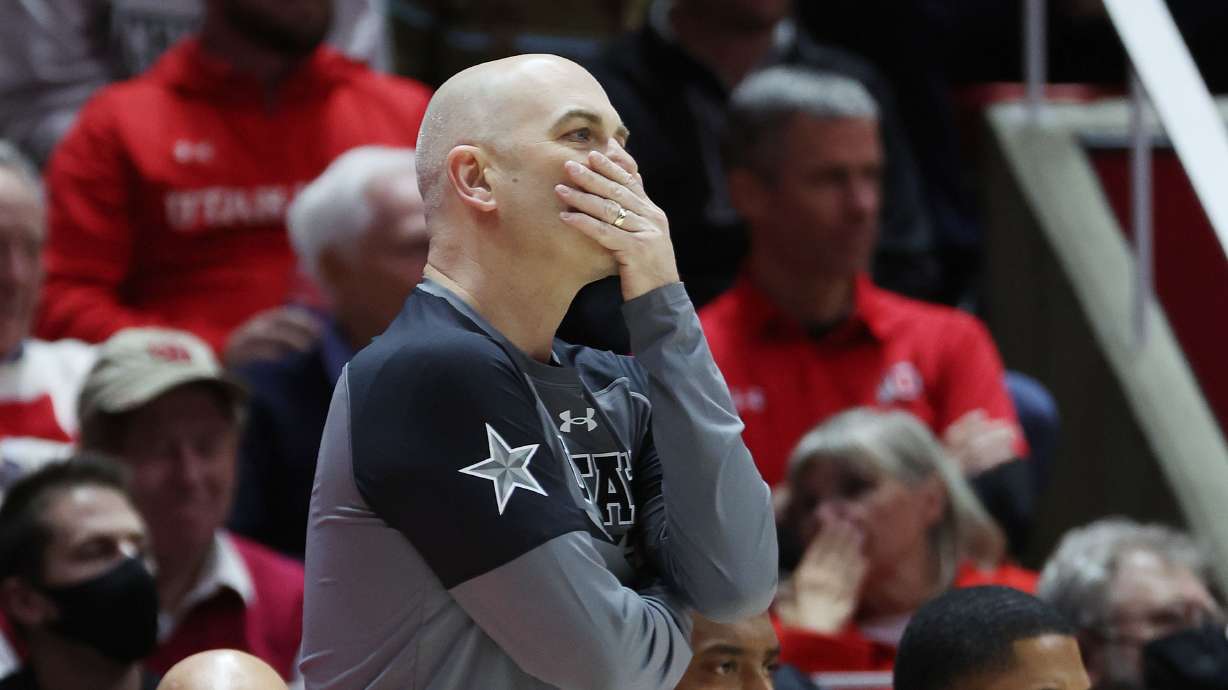 Utah Utes head coach Craig Smith watches the action in Salt Lake City on Thursday. Behind 23 points from Arizona's Azuolas Tubelis, the Wildcats rolled to an easy 97-77 victory at the Huntsman Center.
