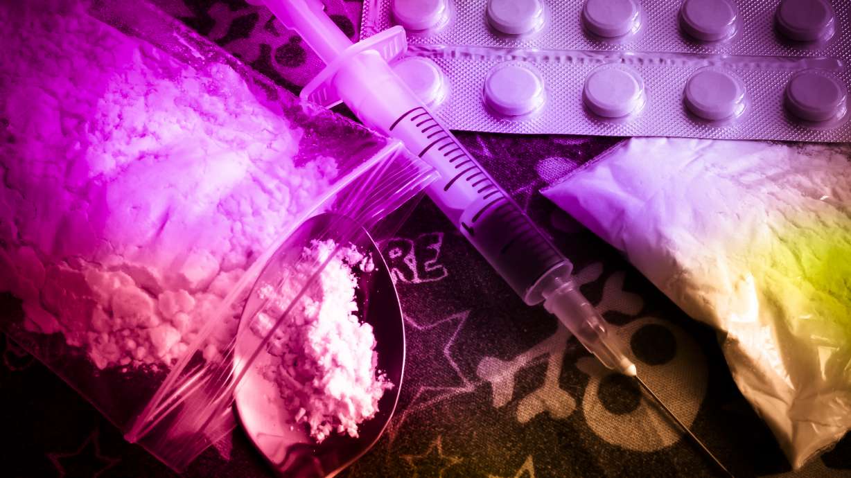 A pair of drug busts in Summit and Wasatch counties on Thursday resulted in the seizure of meth, heroin, marijuana and approximately 19 pounds of fentanyl pills.