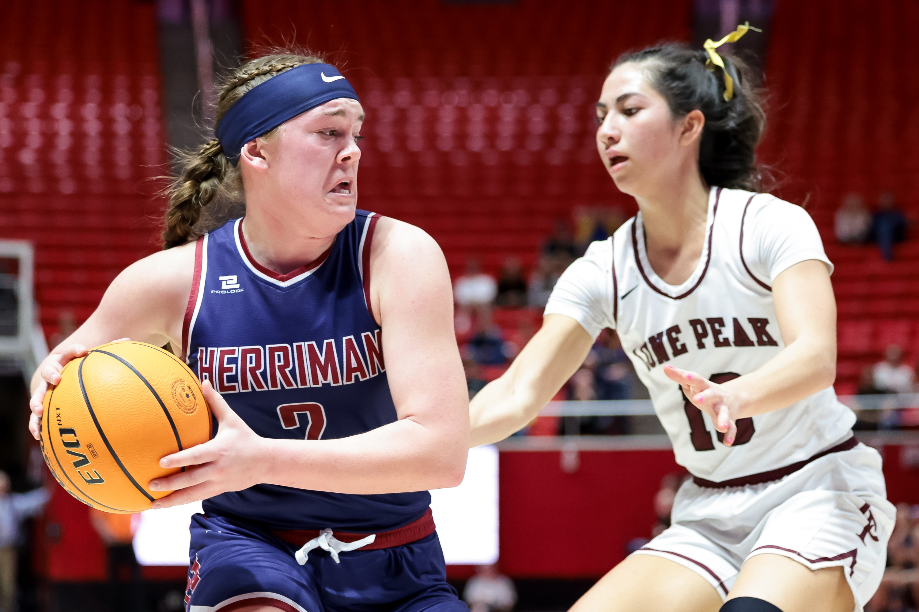 6A basketball roundup: Championship matches set in the boys, girls tournament