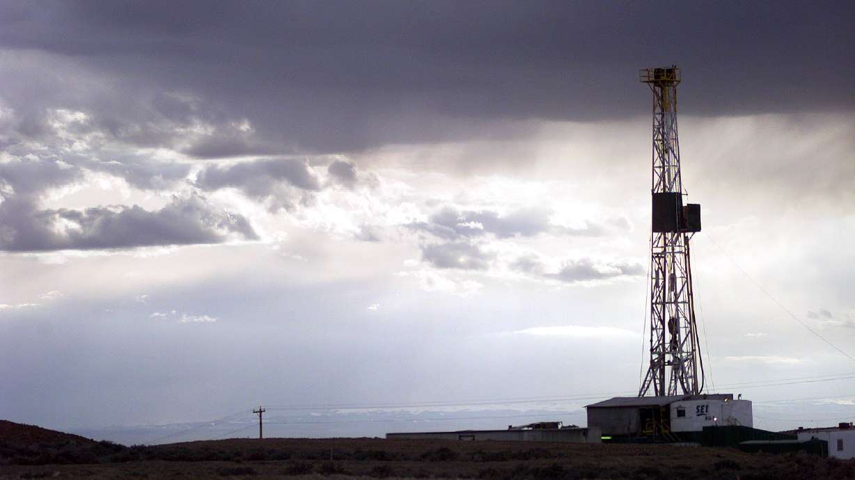 An oil rig, run by Shenandoah Energy Inc., drills in the Red Wash area near Vernal pictured on Jan. 6, 2017. Gas prices in Utah have spiked dramatically in the last few weeks, driven in large part by the economic fallout from Russia’s invasion of Ukraine and further heightened by President Joe Biden’s decision, announced Tuesday, to ban U.S. imports of Russian oil and gas.