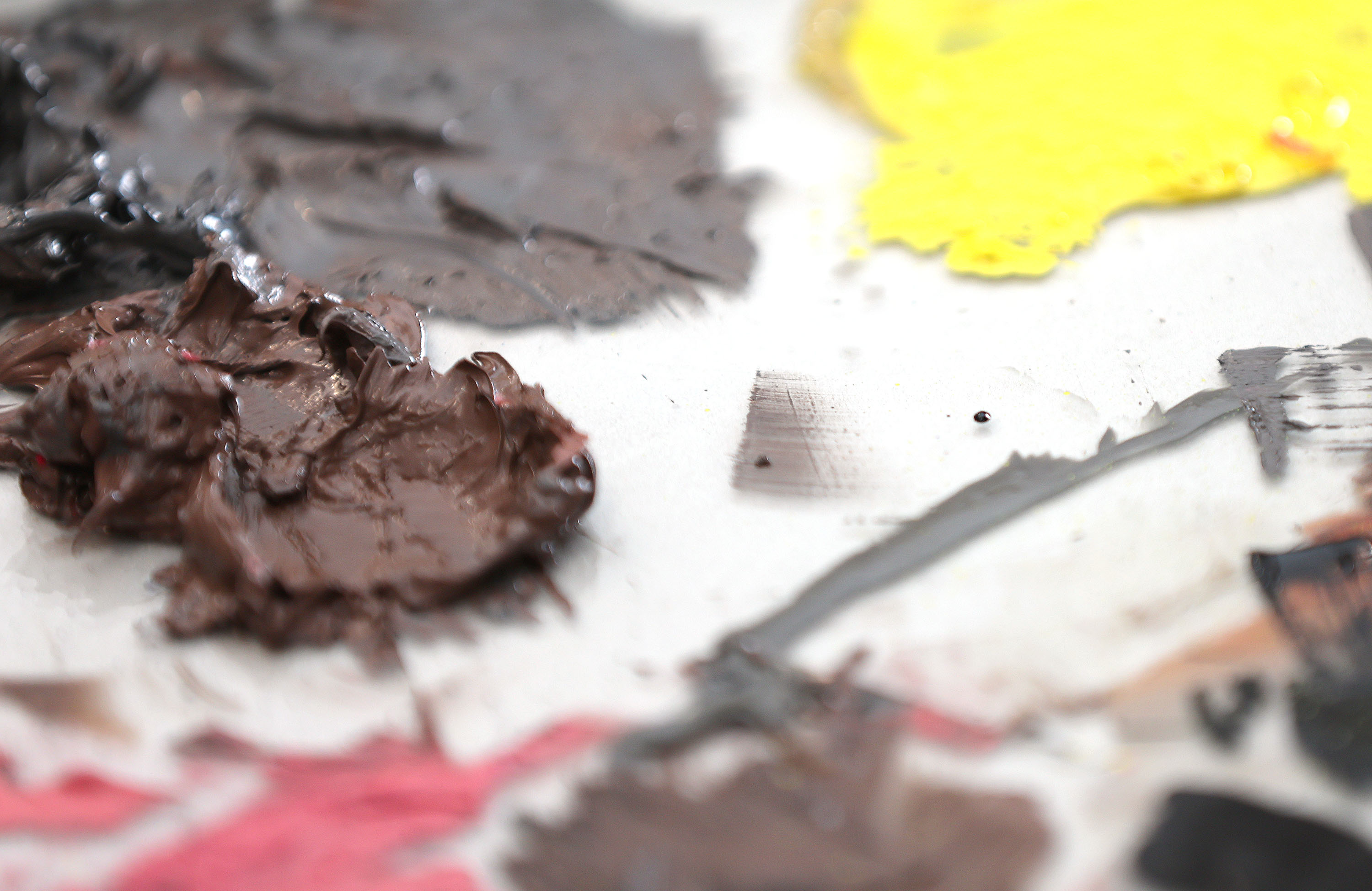 Artist-in-residence Kheng Lim mixes oils at Modern West Fine Art in Salt Lake City on Wednesday.