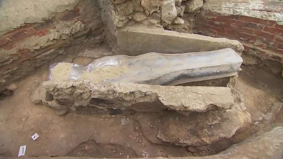 Archaeologists have found an ancient lead sarcophagus under the Notre Dame cathedral, offering a new insight into the history of the building.