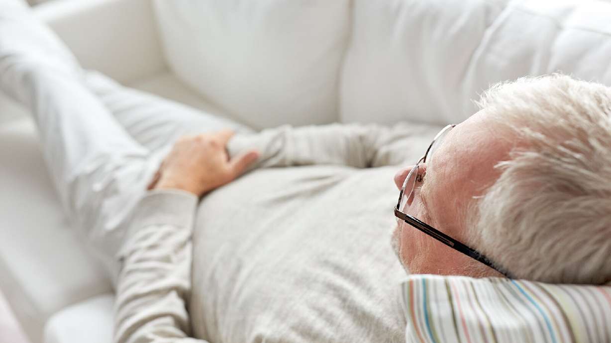 Las siestas excesivas podrían ser un signo de demencia, según un estudio