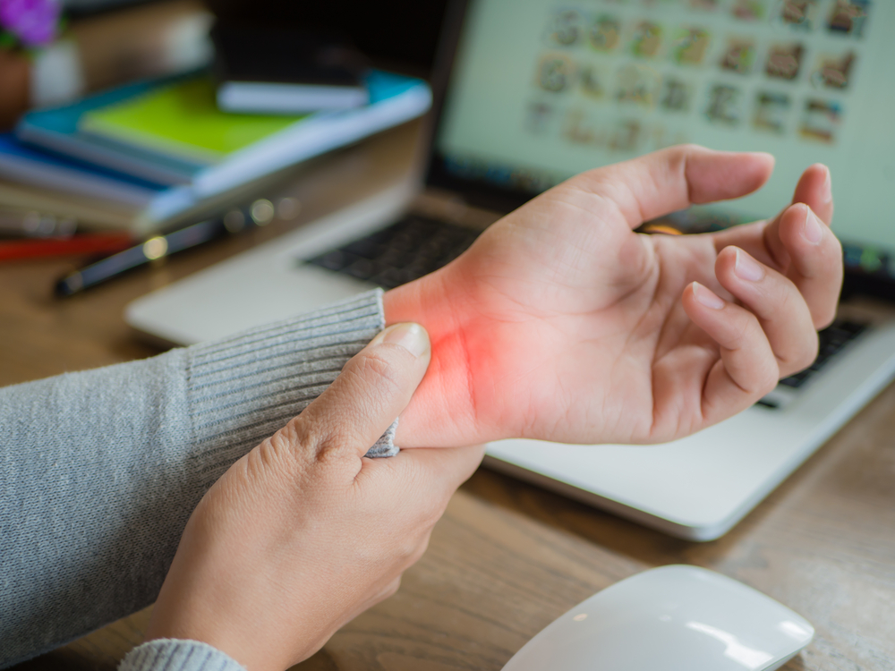 Are numb hands keeping you up at night? A Utah carpal tunnel clinic aims to make finding relief easy
