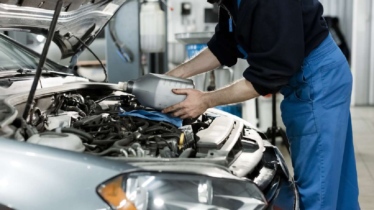 5 reasons you should get your car or truck serviced at a dealership