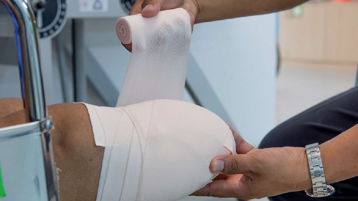 Utah man forced to seek legal help after losing both legs at work