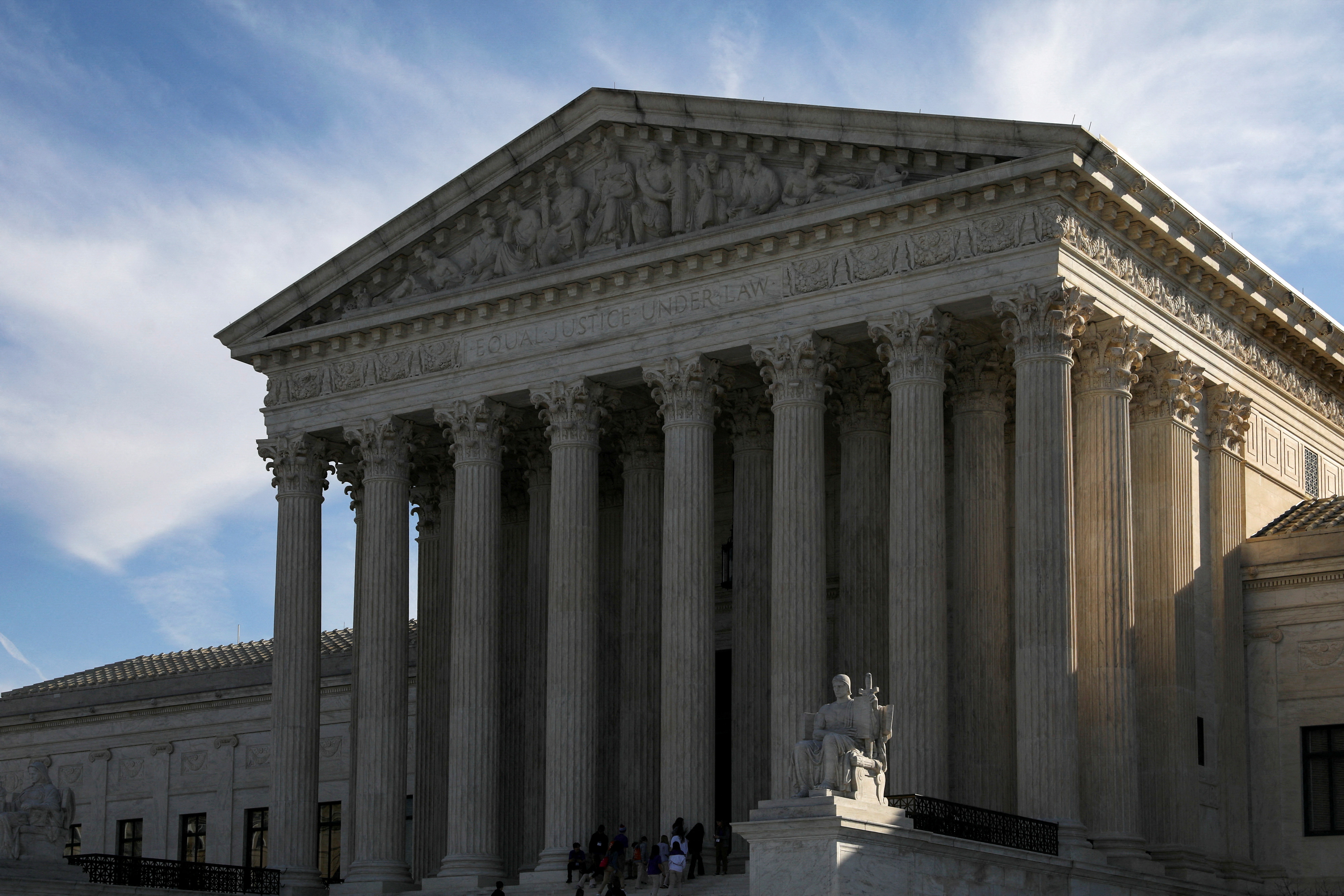 Democrats in the U.S. Congress proposed a raft of new rules for the federal judiciary on Wednesday including a formal mechanism to remove judges from hearing cases in the event of a conflict of interest.