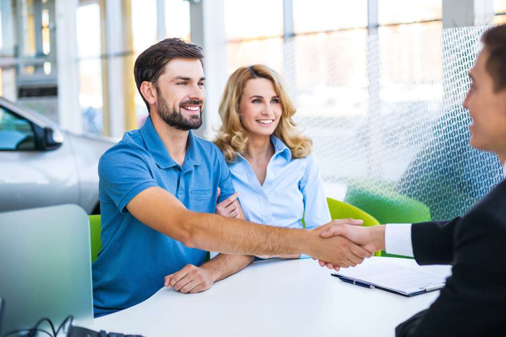What to expect when you go to a dealership to buy a car