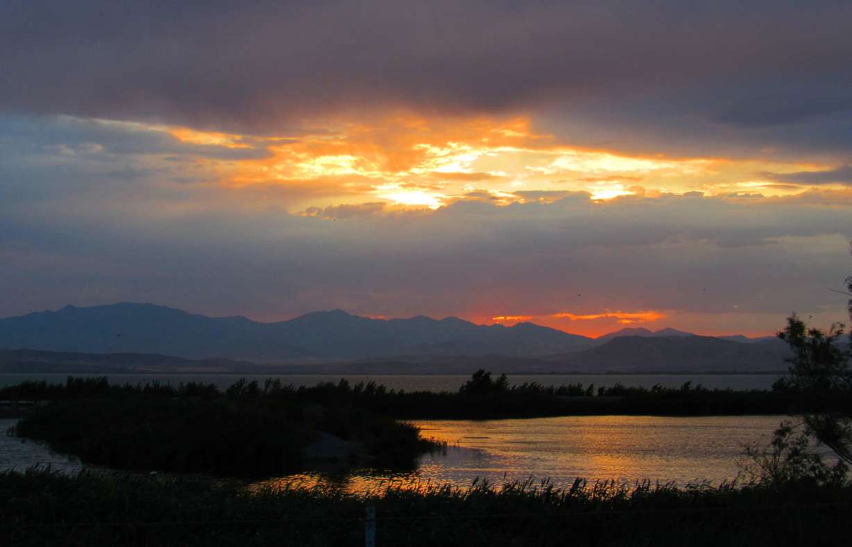 Whether you want to sail as a hobby or just a spectacular date, Utah Lake is the perfect spot