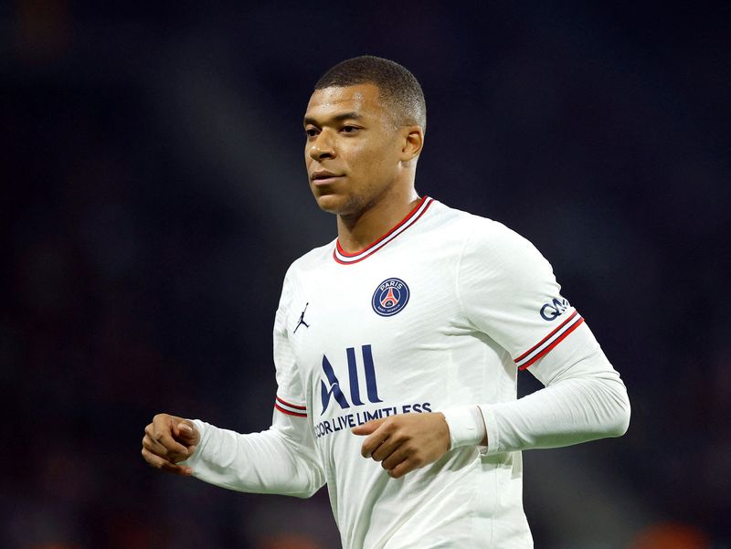 FILE PHOTO: Soccer Football - Ligue 1 - Angers v Paris St Germain - Stade Raymond Kopa, Angers, France - April 20, 2022 Paris St Germain's Kylian Mbappe