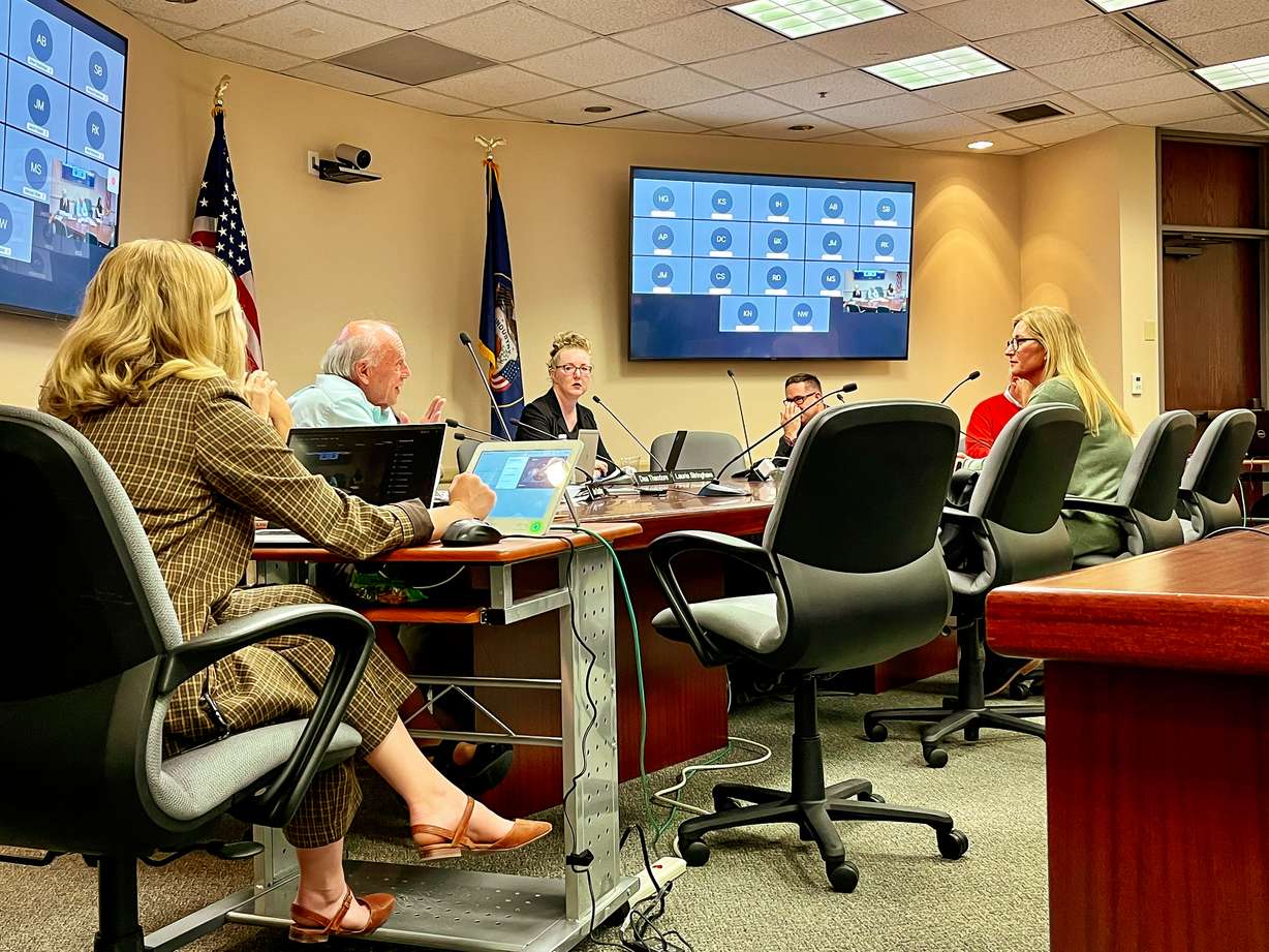 Laura Vernon, the Great Salt Lake coordinator for the Utah Division of Forestry, Fire and State Lands, speaks with members of the Salt Lake County Council Tuesday afternoon.