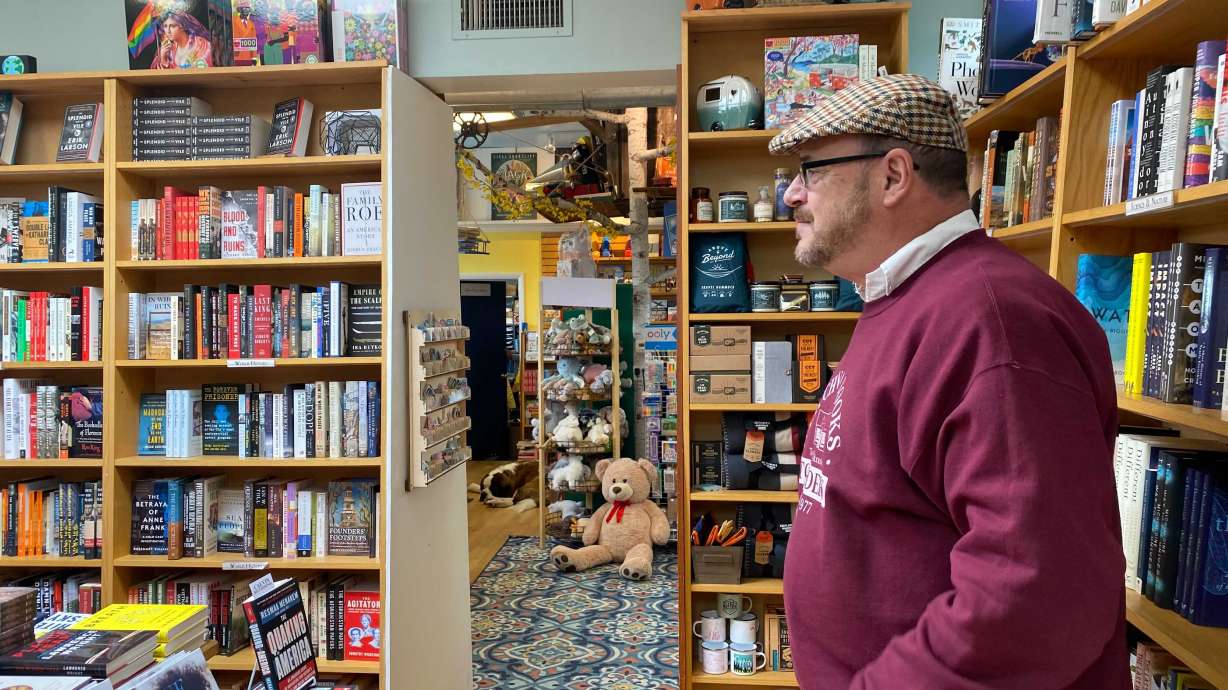 “The Structure of Neighborhoods”: Independent bookstores value local shopping