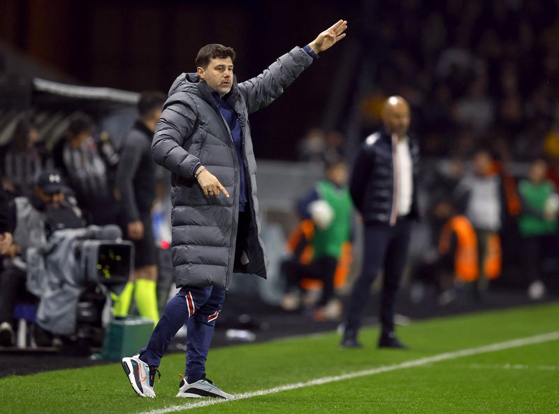 Soccer Football - Ligue 1 - Angers v Paris St Germain - Stade Raymond Kopa, Angers, France - April 20, 2022 Paris St Germain coach Mauricio Pochettino
