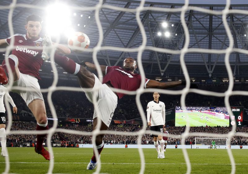 Soccer Football - Europa League - Semi Final - First Leg - West Ham United v Eintracht Frankfurt - London Stadium, London, Britain - April 28, 2022 West Ham United's Michail Antonio scores their first goal Action Images via Reuters/Matthew Childs