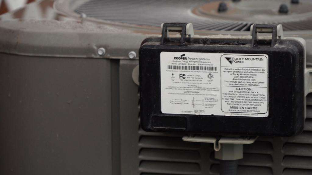 The Cool Keeper device is a switch that, when activated, will reduce the power going to your air conditioner. Or it will toggle off the A/C compressor while the fan continues to push air.