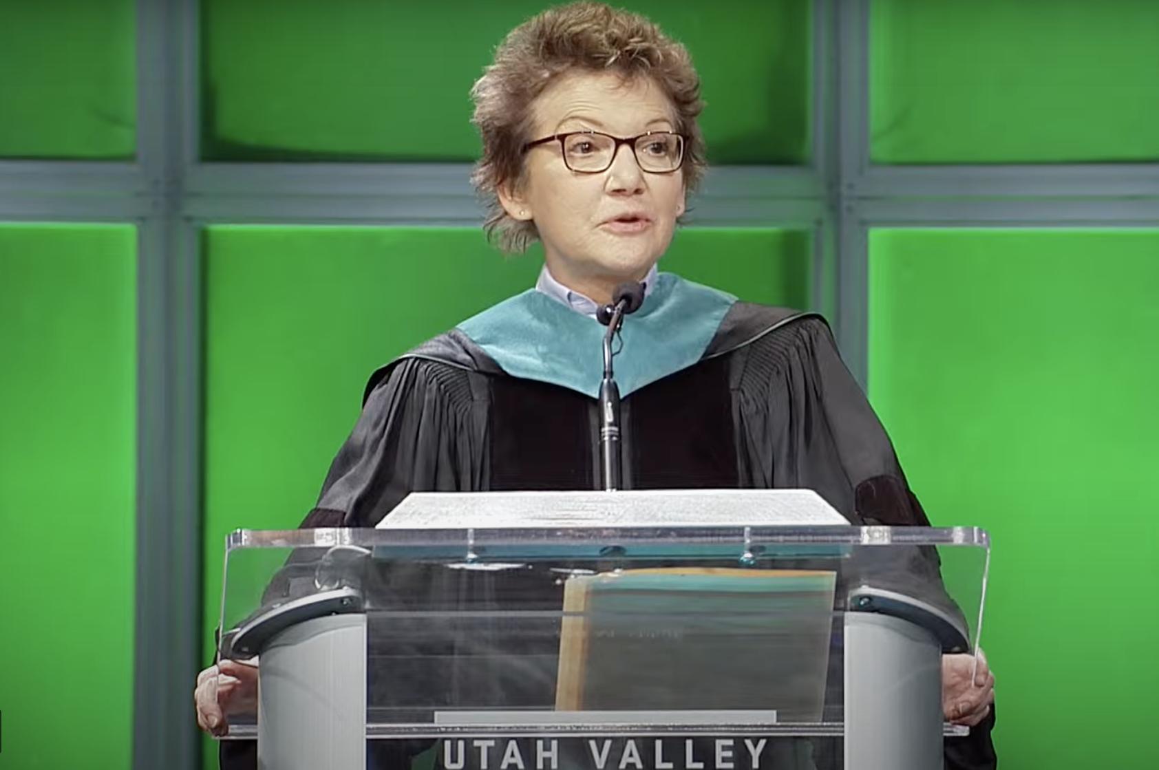 Federal Reserve Bank official tells UVU graduating class to be 'unapologetically you'