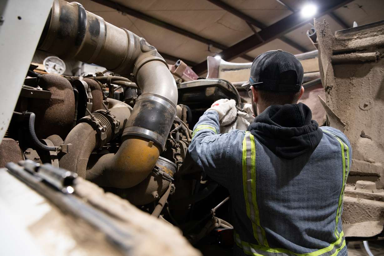 Staker Parson seeks drivers and mechanics for great pay and benefits