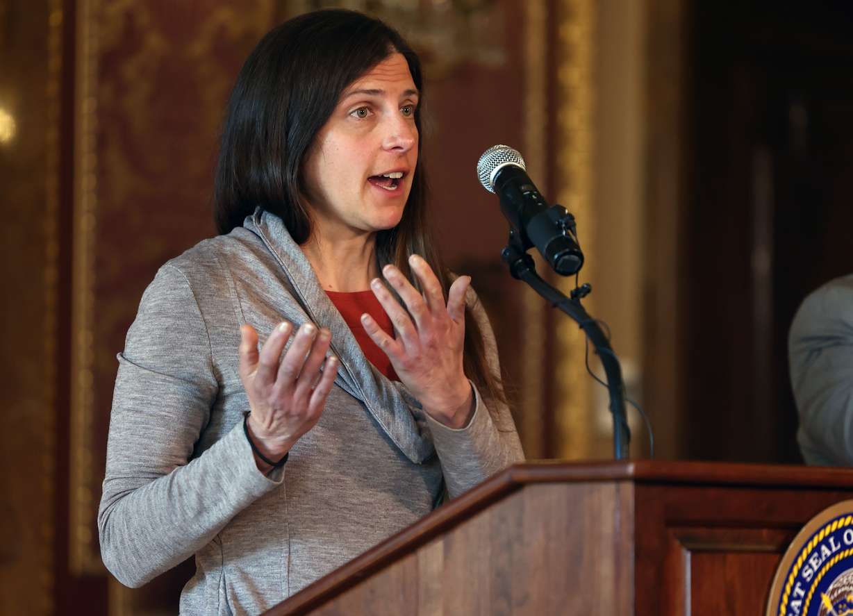 Utah state epidemiologist Leisha Nolen speaks at a COVID-19 briefing in the Gold Room at the Capitol in Salt Lake City on Feb. 18, 2022.