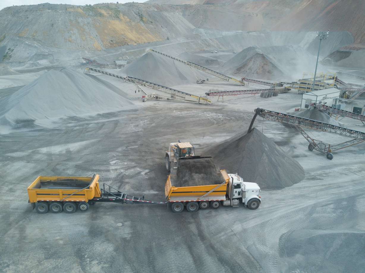 Available equipment operator and laborer jobs offer good pay and career flexibility